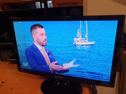 Led full hd - 22",